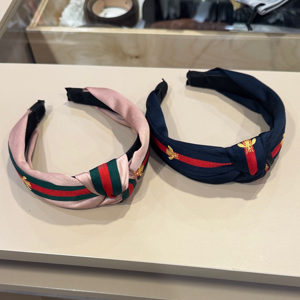Set of two headbands